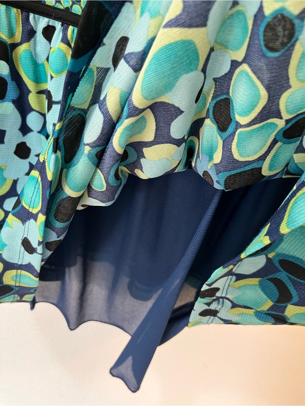 Venezia Teal and Navy Floral Scoop-Neck Tunic - Picture 3 of 9